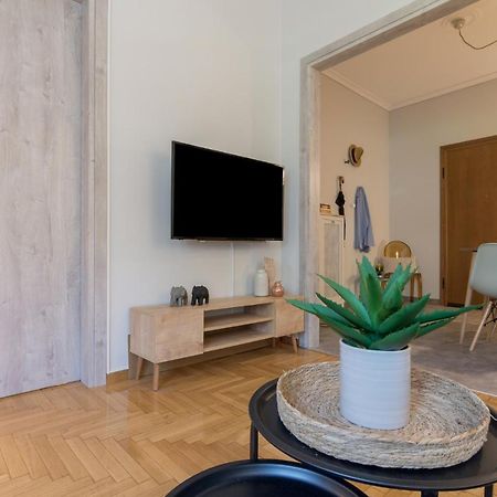Spacious 2 Bedroom Apartment In Koukaki Афины Экстерьер фото