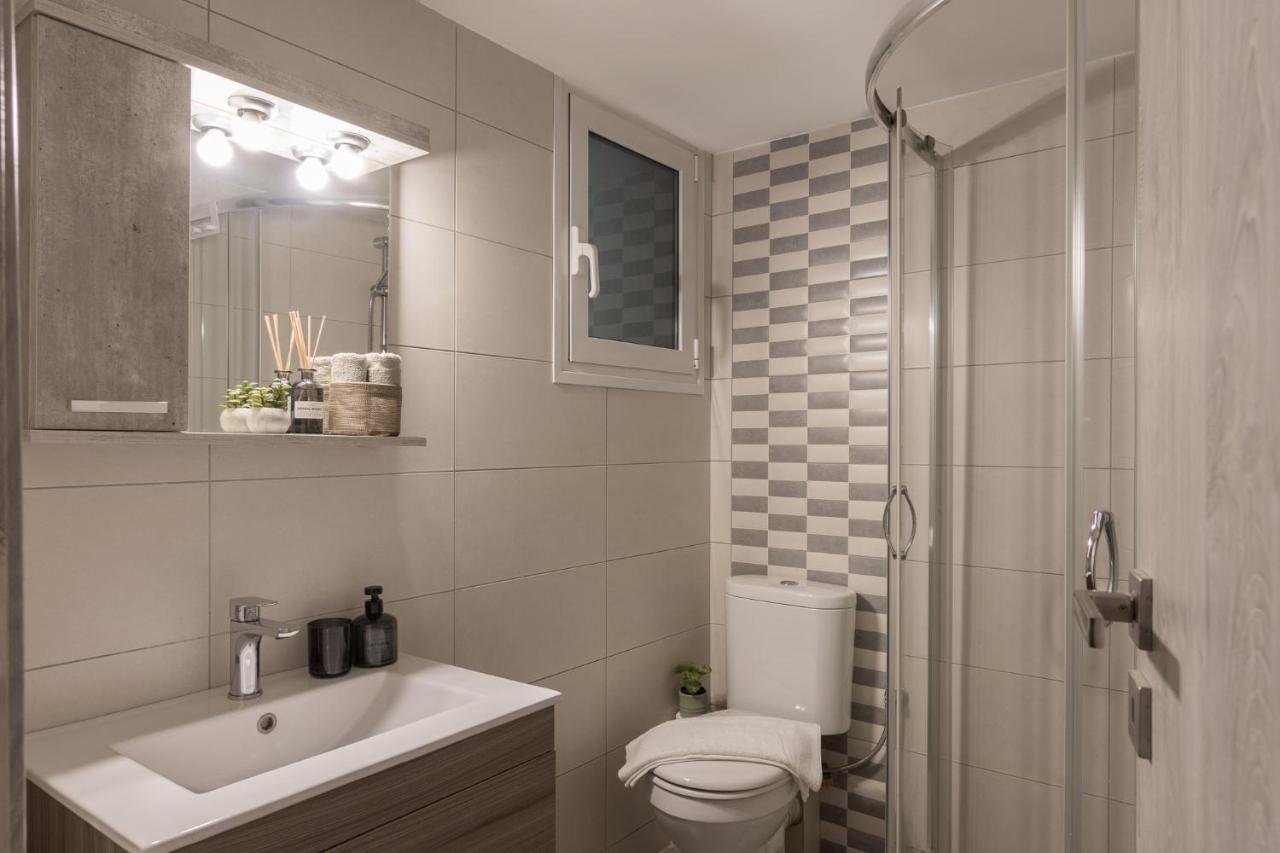 Spacious 2 Bedroom Apartment In Koukaki Афины Экстерьер фото